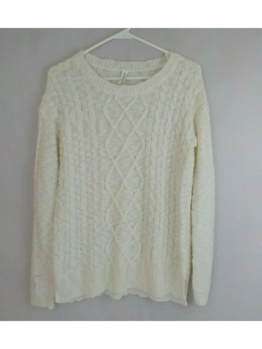 Aeropostale Women's White Cable Knit Sweater Size M